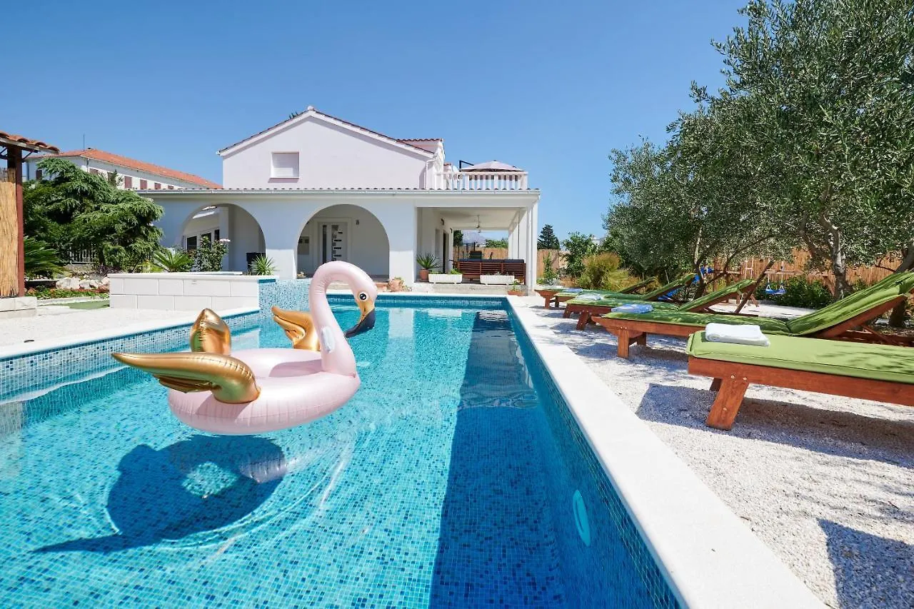 Villa Katja Kaštela 0*,